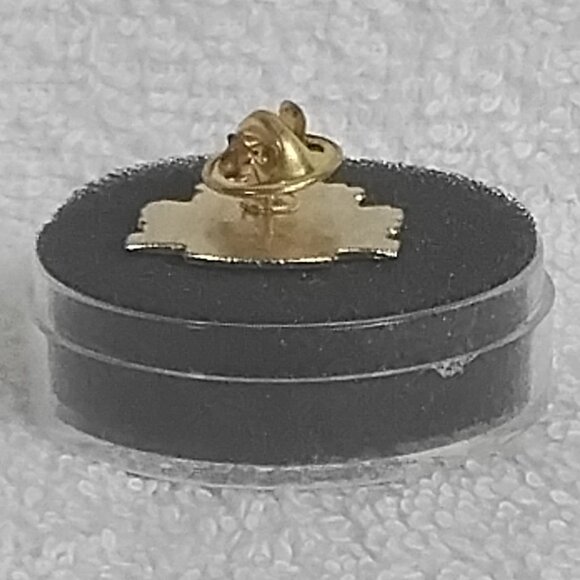 City of Niagara Falls Canada Brass & Enamel Pin!! - Picture 2 of 2